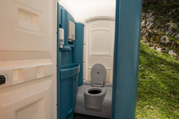Best Porta potty rental near me  in Lodi, OH